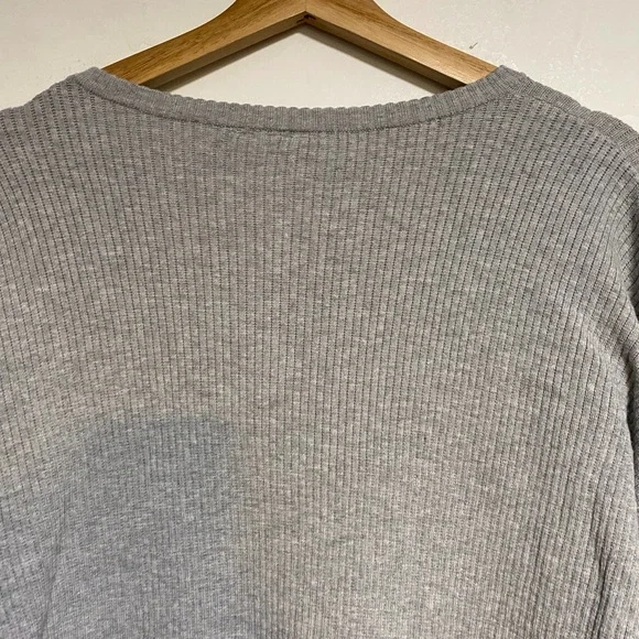 ELLE Ribbed V-Neck Sweater – Grey – XL - Picture 7 of 10